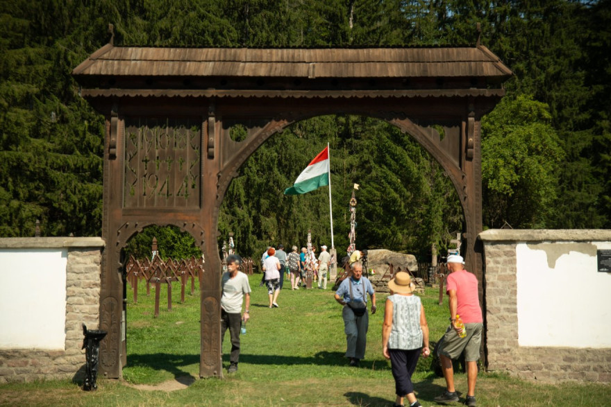 A határvédőkre emlékeztek Úzvölgyében